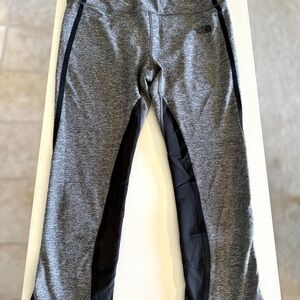 North face M women’s calf leggings